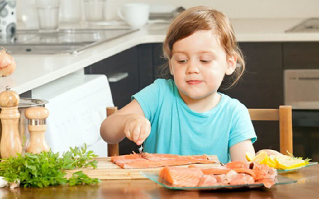 بهترین زمان مصرف ماهی در کودکان